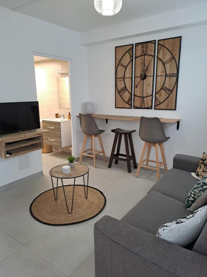Appartement Cosy, T2 Situe En Centre Ville De Saint-Pierre Экстерьер фото